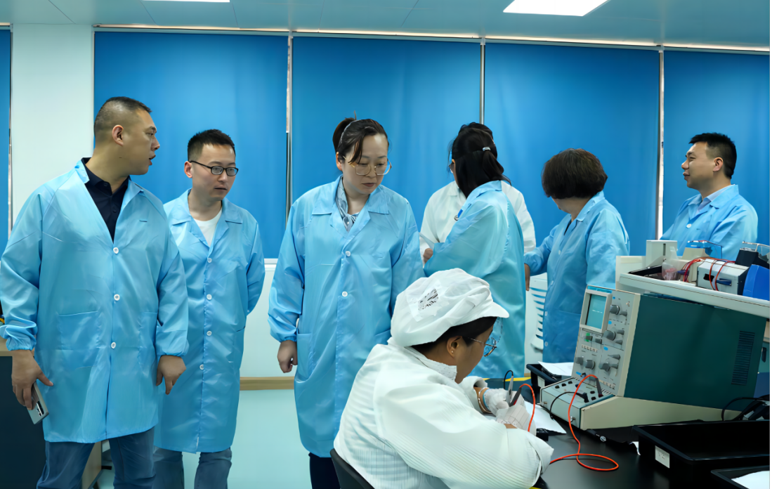 湖北省市場監督管理局、湖北省計量測試技術研究院領導一行到訪創芯檢測實驗室交流合作